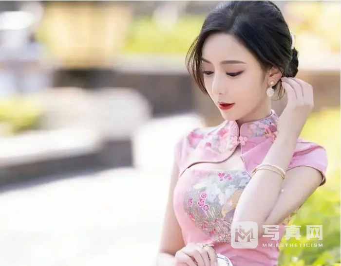 性感旗袍美女：始于颜值，忠于颜值