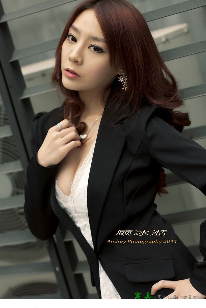 顶级美女模特顾冰湉迷人写真