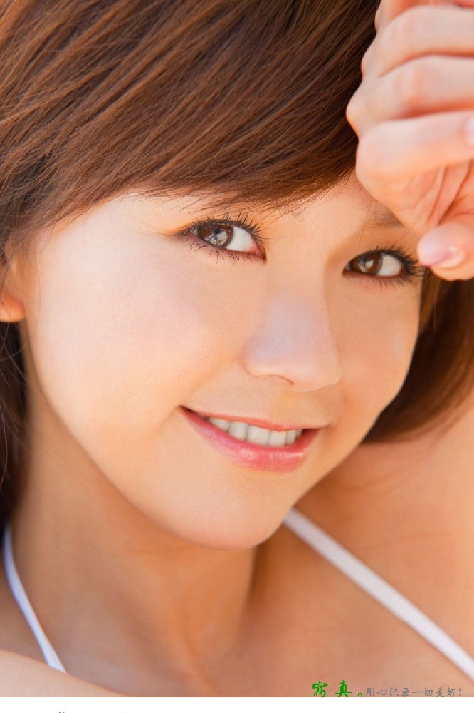 比基尼美女沙滩性感照
