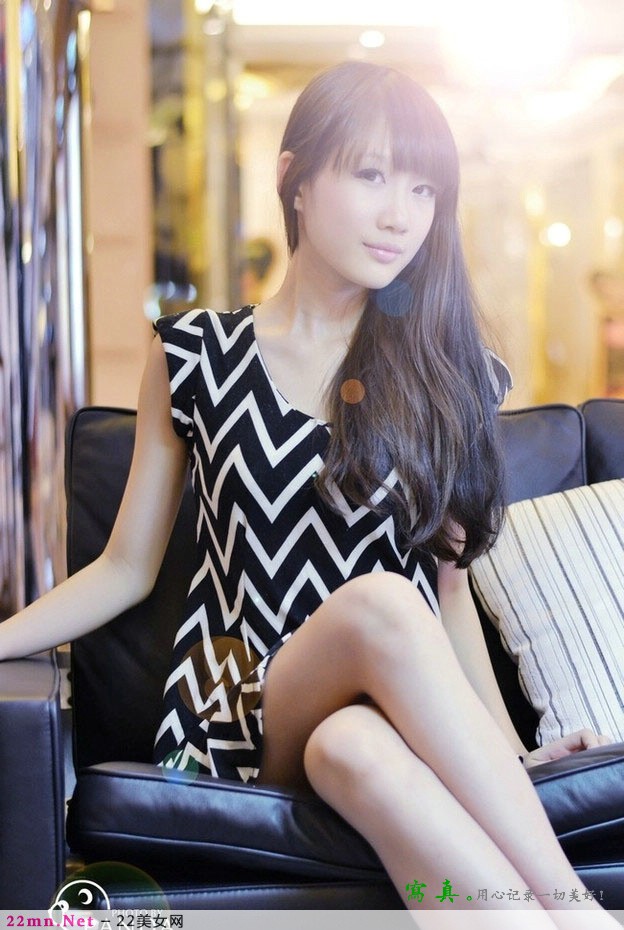 高贵气质美女清纯写真图片3