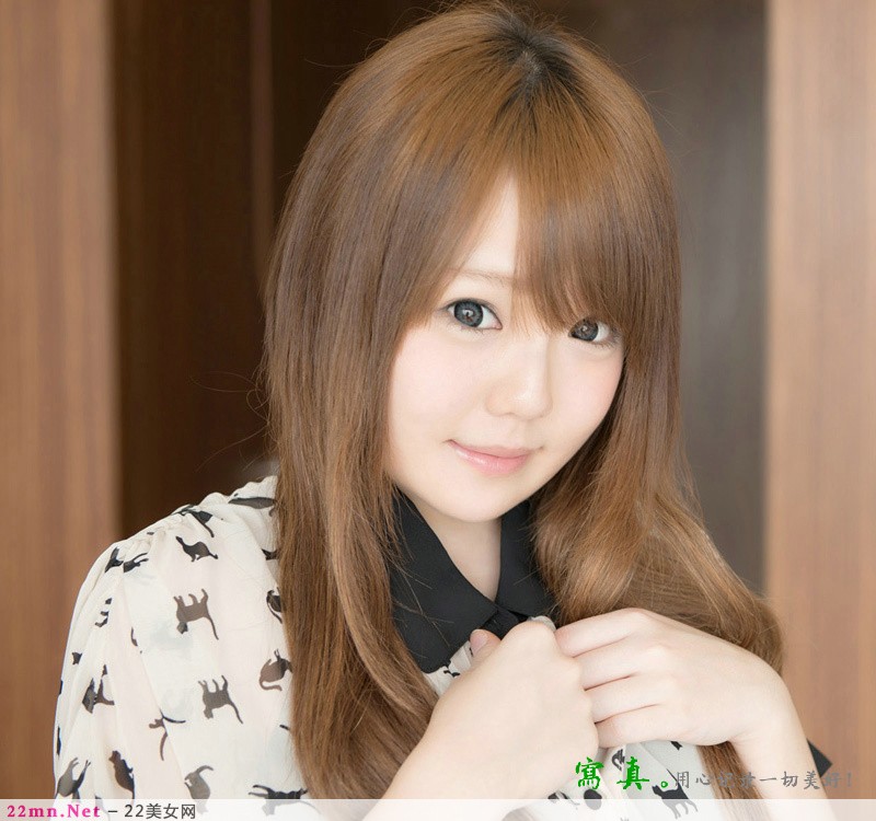 清纯小胖妞私房写真小心流鼻血5