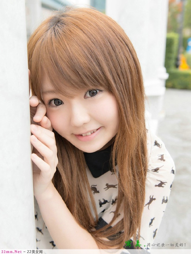 清纯小胖妞私房写真小心流鼻血