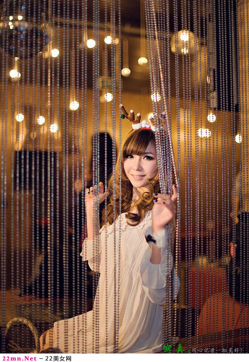 90后清纯美女常飞飞生活写真2