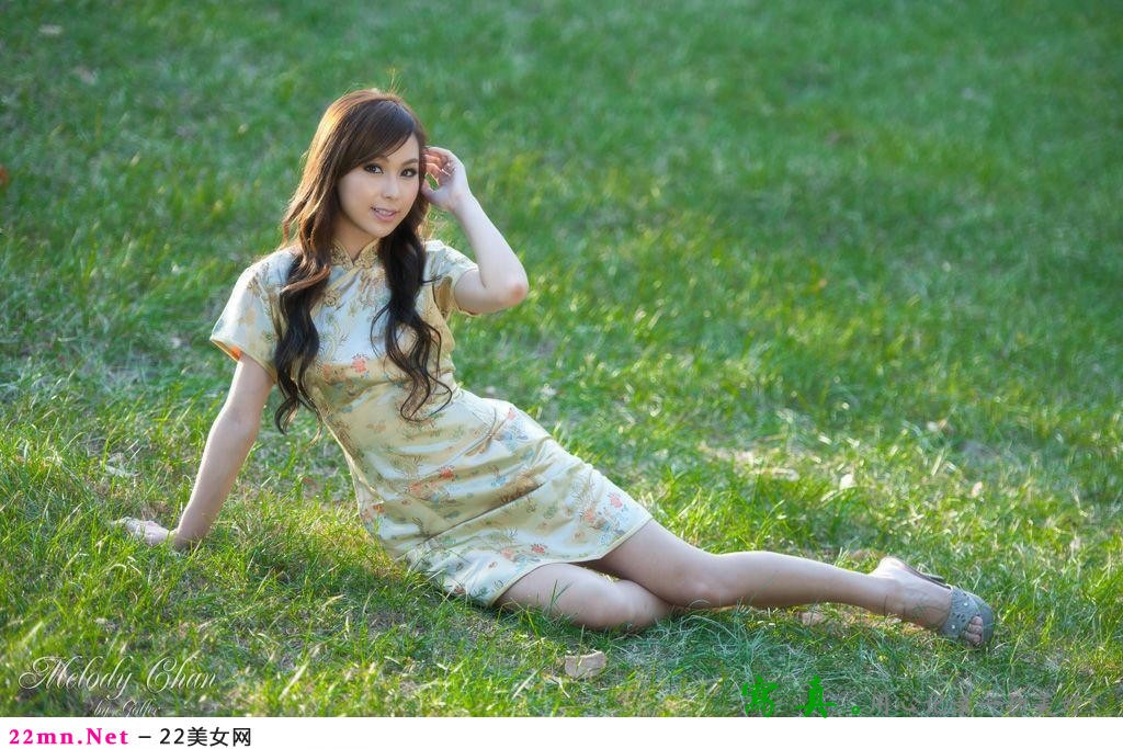 清纯甜美的古典美女7