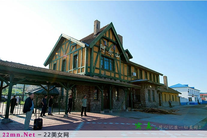 国际型旅游名城中国内蒙古阿尔山美景1_全国最美的小火车站