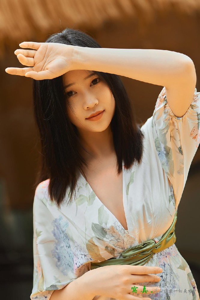 婀娜多姿的旗袍美女